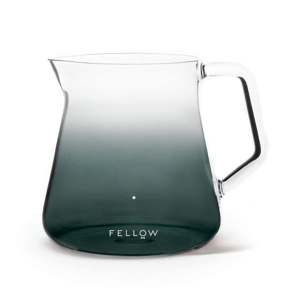 fellow-mighty-petite-carafe-de-service-en-verre-borosilicate-5-mm-gris-fum-500-m image 8