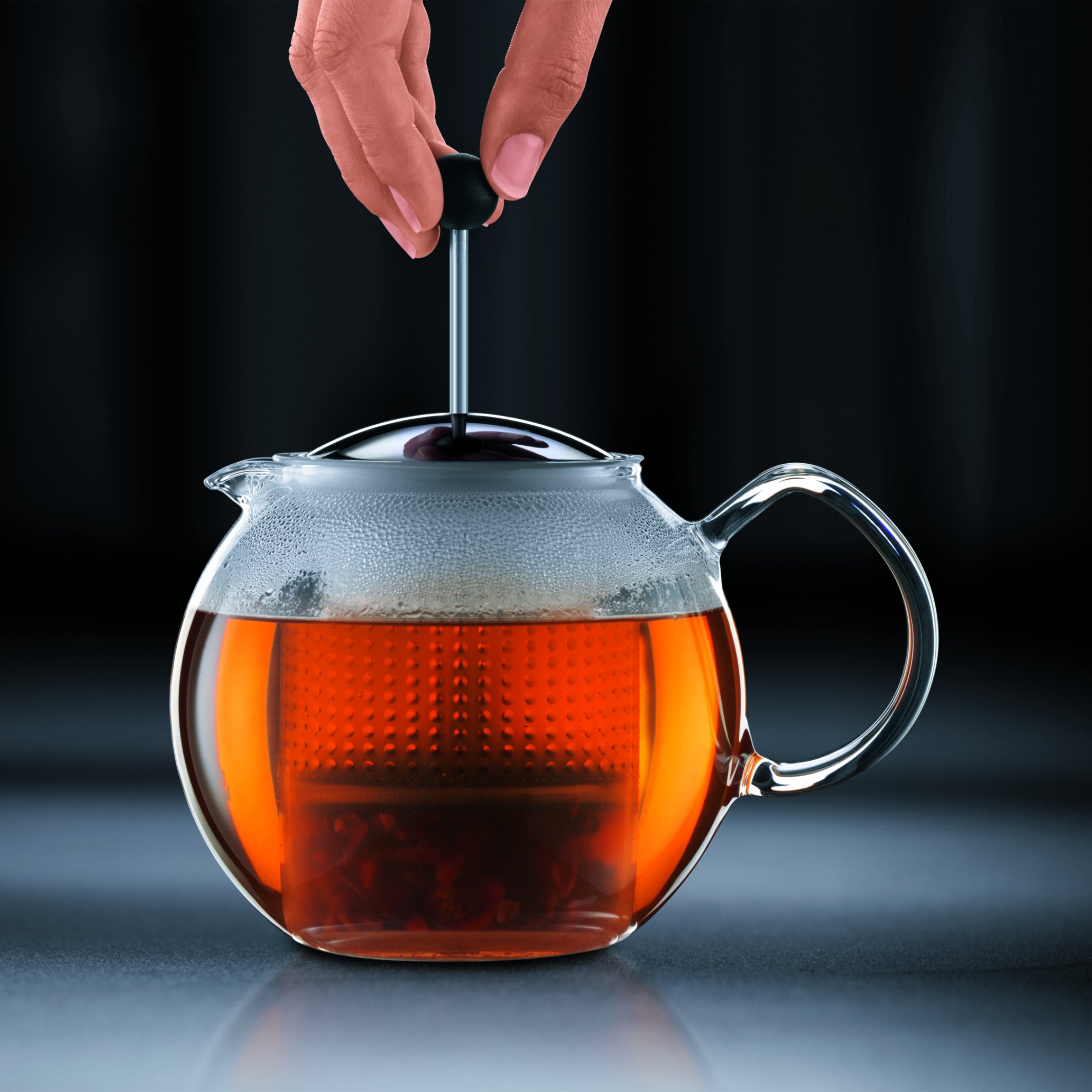 bodum-assam-th-i-re-piston-1-5-l-verre-filtre-et-couvercle-noir-syst-me-tea-pres image 4