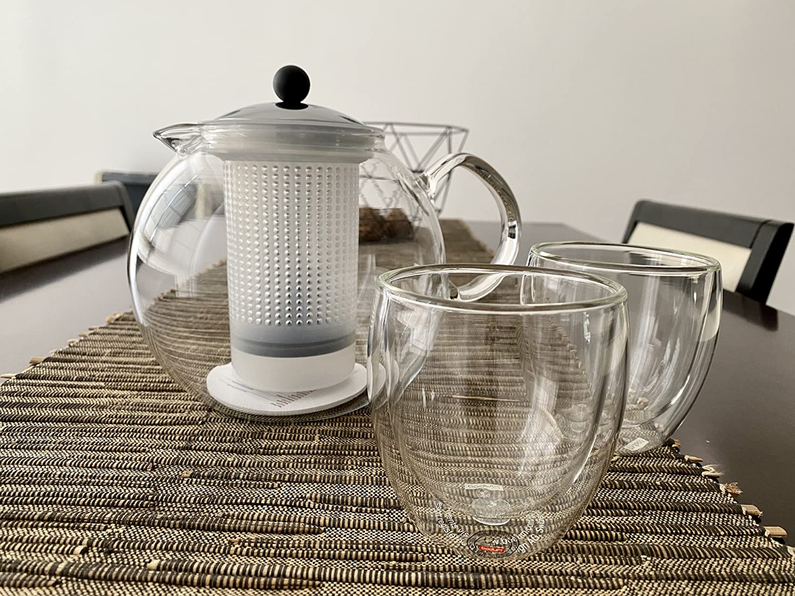 Très bonne théière, verres un peu petits