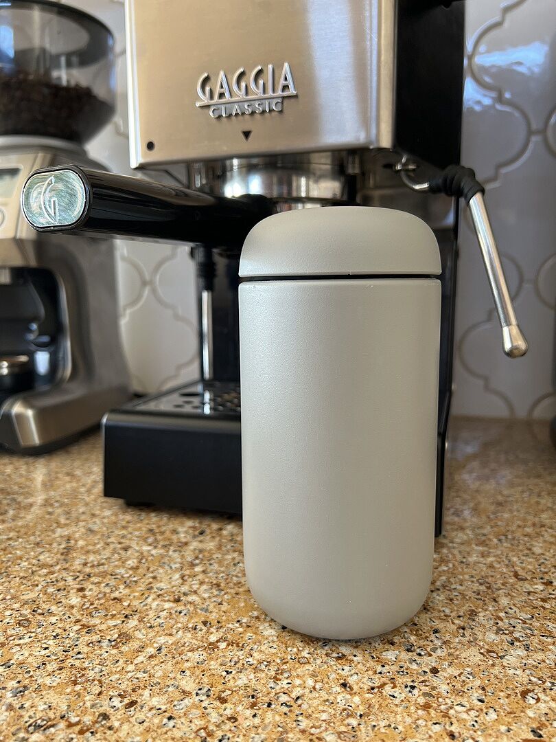 Bons mugs mais bouchons à prendre en main